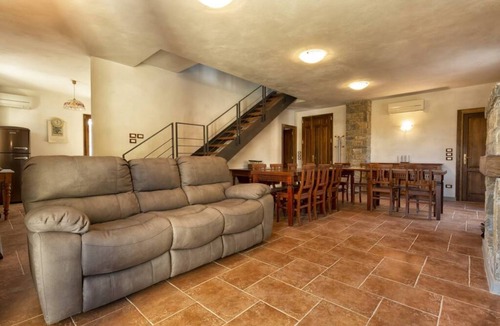 Tredozio Villa | Villa Viktoria & Andras: Perfect for 20 people!