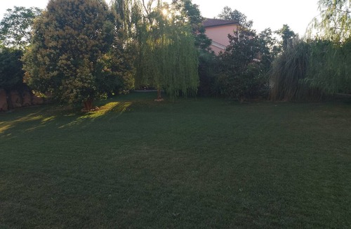 San Giovanni Teatino House | VILLA WITH A GARDEN, 5 KM FROM THE SEA