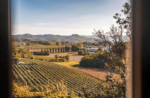 Nizza Monferrato House | Villa with pool and hot tub in Piedmont
