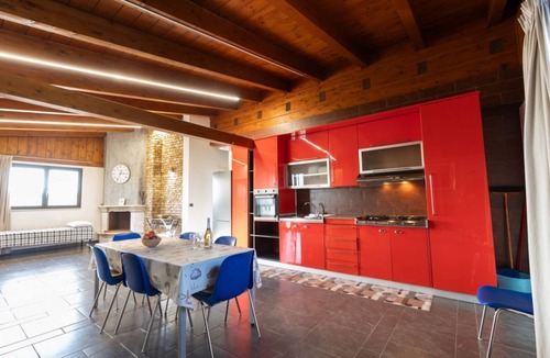 Trani Apartment | Villa with Pool & Garden - First floor