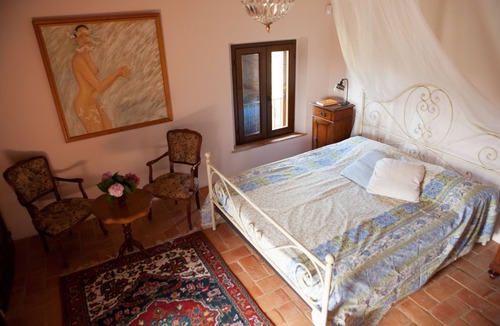 San Costanzo House | Villa with Pool very close to the Sea