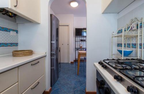 Porto Recanati House | Villa with private garden a stone's throw from the sea