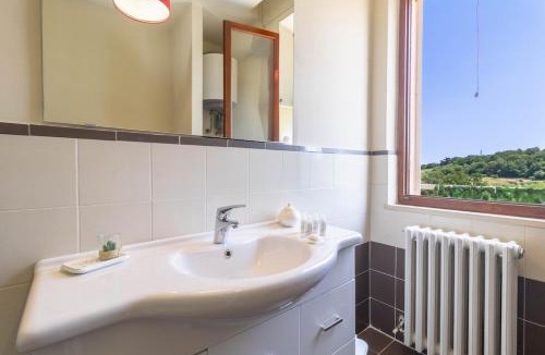 Lapedona Villa | Villa with Sea View Parking