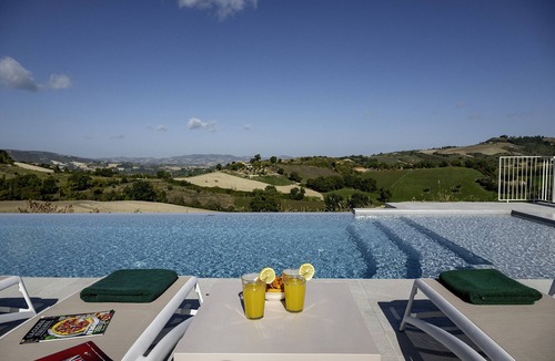 Pergola Villa | Villa Zenit 8 by Marche Holiday Villas