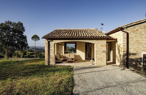Pergola Villa | Villa Zenit 8 by Marche Holiday Villas