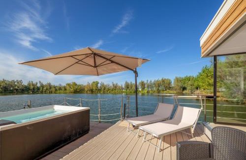 Silvi Marina Other | Village Lake Placid