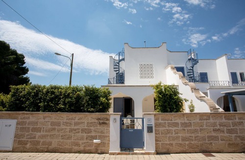 Boncore Villa | Villetta Clara, holiday house close to the beach