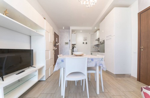 Lido Adriano Apartment | VIOLET WITH BEACH SERVICE - LIDO ADRIANO