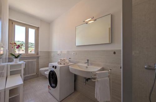 Lido di Fermo Apartment | -Vista mare e colli- Wifi AC terrazza 5 posti