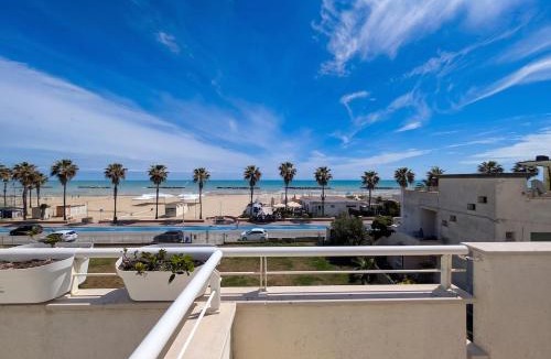 Lido di Fermo Apartment | -Vista mare e colli- Wifi AC terrazza 5 posti