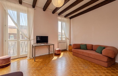 Pavia Apartment | Vittoria10! - Elegante appartamento nel cuore di Pavia