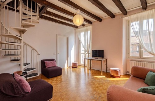 Pavia Apartment | Vittoria10! - Elegante appartamento nel cuore di Pavia
