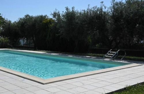 Sirolo Apartment | VIVA3 - Numana, large three-room apartment in villa with swimming pool