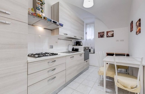 Salario Apartment | VIVILO COLLECTION - Brescia 56 Central Apartment (Close to Villa Borghese)