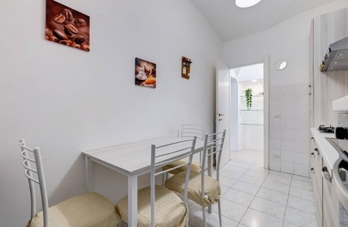 Salario Apartment | VIVILO COLLECTION - Brescia 56 Central Apartment (Close to Villa Borghese)