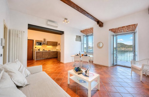 Arona Apartment | Volo Di Gabbiani: Lakefront Arona Flat with Terrace, Arona, Italy
