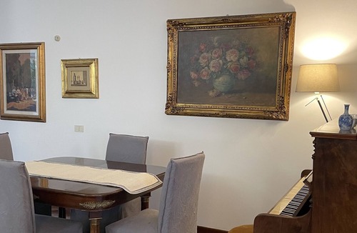 Trezzano sul Naviglio Bed & Breakfast | Vrbo Property