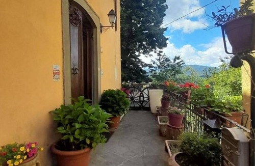 Compiano Apartment | Wohnung mit zauberhaftem Blick auf das Schloss by Interhome