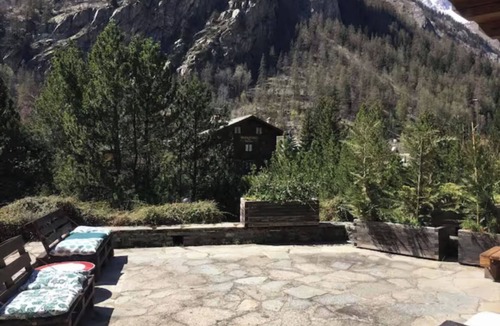 Courmayeur Apartment | Wonderful apartment with garden and view of Mont Blanc