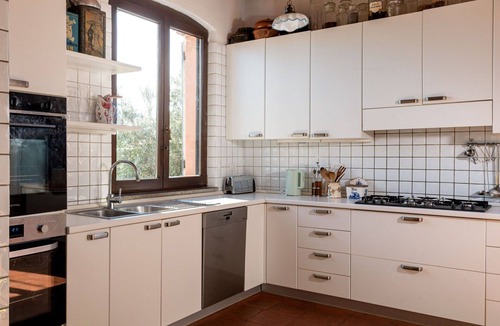 Massa Marittima Villa | Wonderful private villa with WIFI, private pool, A/C, TV, patio, pets allowed and panoramic view