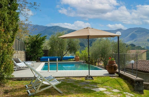 Poggio di Loro House | Wonderful private villa for 6 people with private pool, TV and terrace