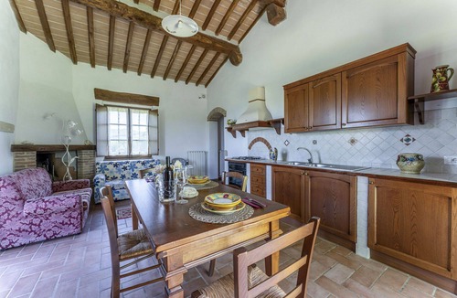 Radicondoli House | Wonderful private villa for 4 people with WIFI, pool, TV and panoramic view
