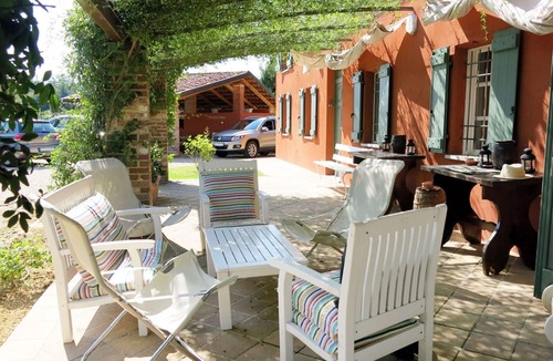 Capriglio House | Wonderful private villa for 10 people with private pool, WIFI, TV, terrace and pets allowed