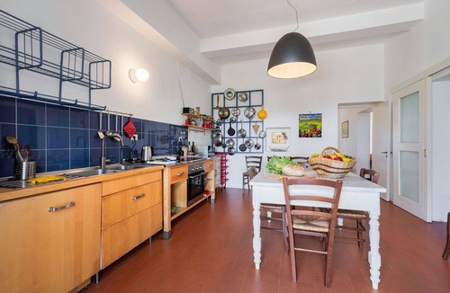 Follonica House | Wonderful private villa for 11 guests with A/C, WIFI, TV and patio