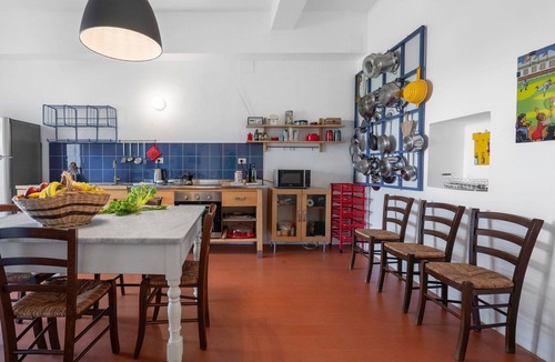 Follonica House | Wonderful private villa for 11 guests with A/C, WIFI, TV and patio