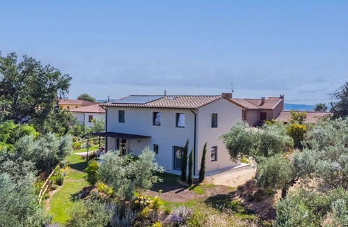 Montisi Villa | Wonderful private villa for 6 guests with A/C, private pool, WIFI, TV and patio