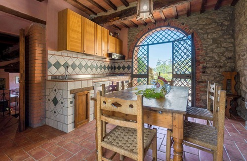 Cortona Villa | Wonderful private villa with WIFI, private pool, patio, pets allowed and panoramic view