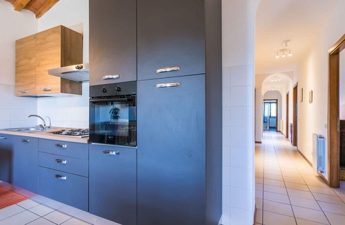Magliano in Toscana Villa | Wonderful private villa for 12 people with TV, patio, pets allowed, panoramic view and parking