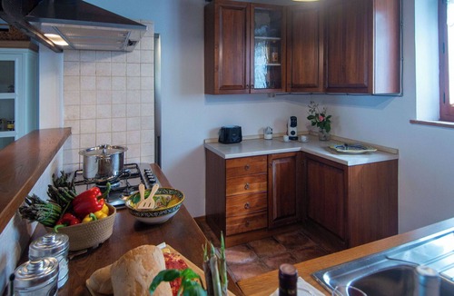 Panicale Villa | Wonderful private villa for 6 people with private pool, WIFI, A/C, TV, patio and pets allowed