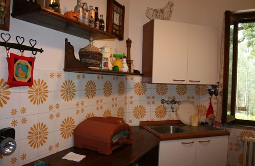 Scheggia Villa | Wonderful private villa with private pool, WIFI, TV, terrace, pets allowed, parking, close to Arezzo