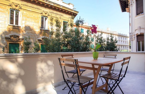 Roman Ghetto Apartment | Wonderful terrace apartment in the city center