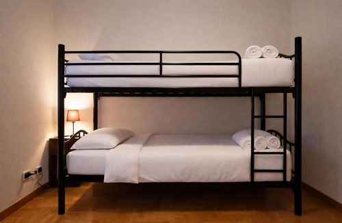 San Fruttuoso Apartment | Xenia - 4 rooms apt in Via Giovanni Torti 3