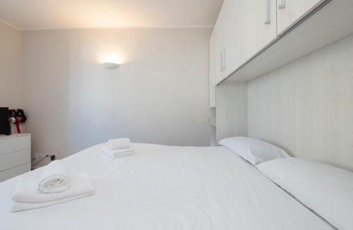 Milan Apartment | Xenia Milano - Studio apt in Via Monte Palombino 2