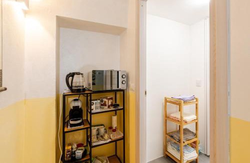 Casale Monferrato Apartment | Zen Studio in the Center With Free Parking and 24Hours Automatic Check-In with Netflix Dazn and Disney Plus and Air Conditioning