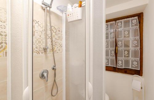 Casale Monferrato Apartment | Zen Studio in the Center With Free Parking and 24Hours Automatic Check-In with Netflix Dazn and Disney Plus and Air Conditioning