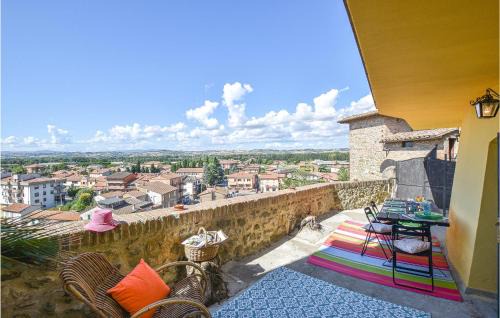 2 Bedroom Awesome Apartment In Deruta