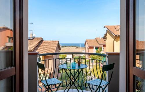 2 Bedroom Gorgeous Apartment In San Costanzo