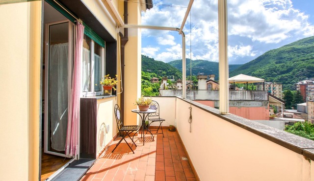 2 bedroom lovely apartment in Genova