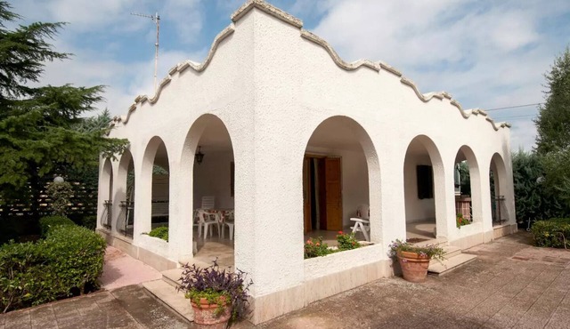 2 bedroom private vacation home in puglia