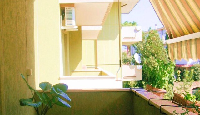 2 steps From the Beach-Supercentral