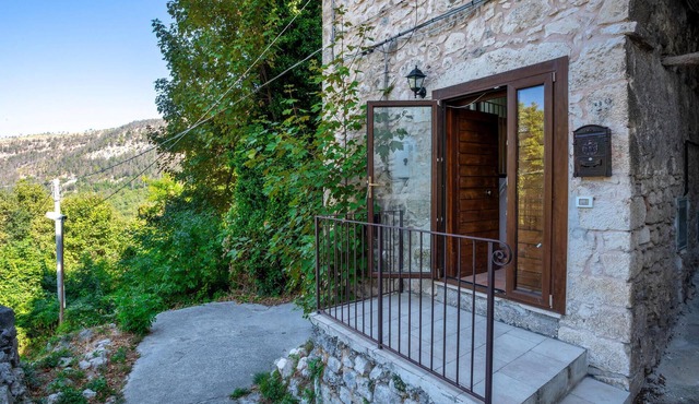 3 bedroom amazing apartment in Caramanico Terme