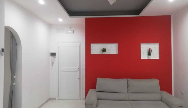 A 2-minute walk from the beach. With an assigned, fenced-in parking space.