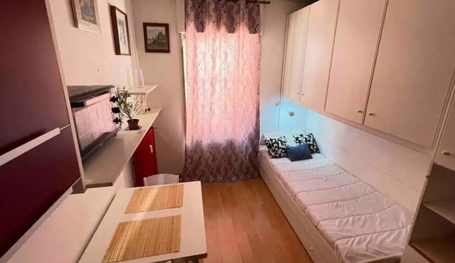 A Sweet Studio Apartment in Pavia