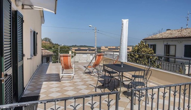 A09 - Poggio, delightful three-room apartment with sea view