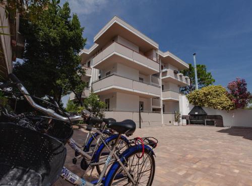 Alba Adriatica Poolside Escape