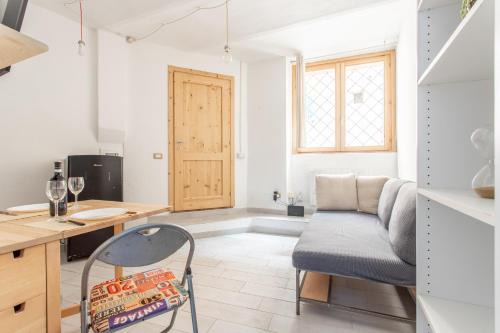 AM Stays 3 - Etruscan Arch Heritage Suite